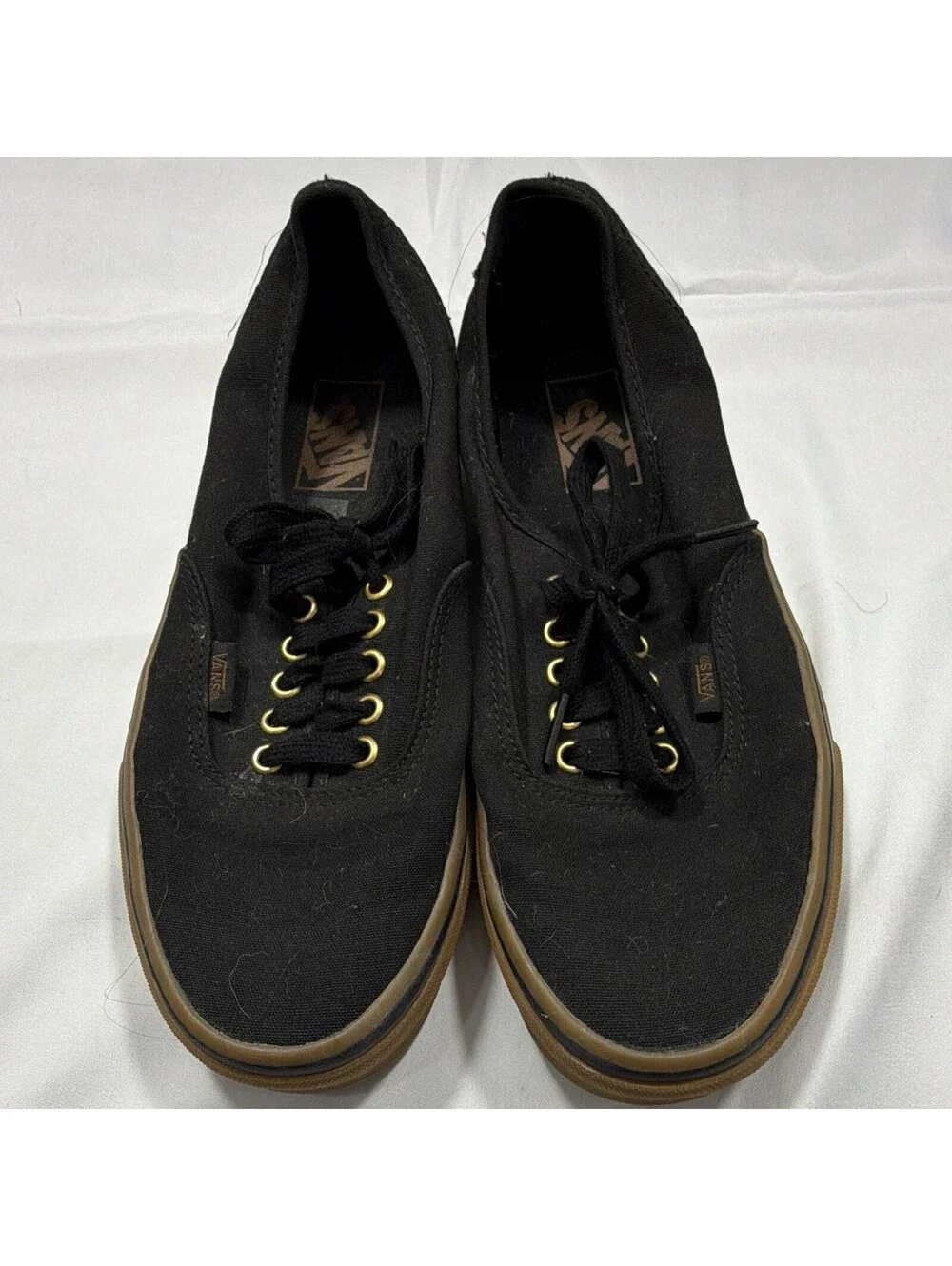 VANS Men's Low Top Lace-Up Sneakers Black Solid Gum Rubber Outsole Casual